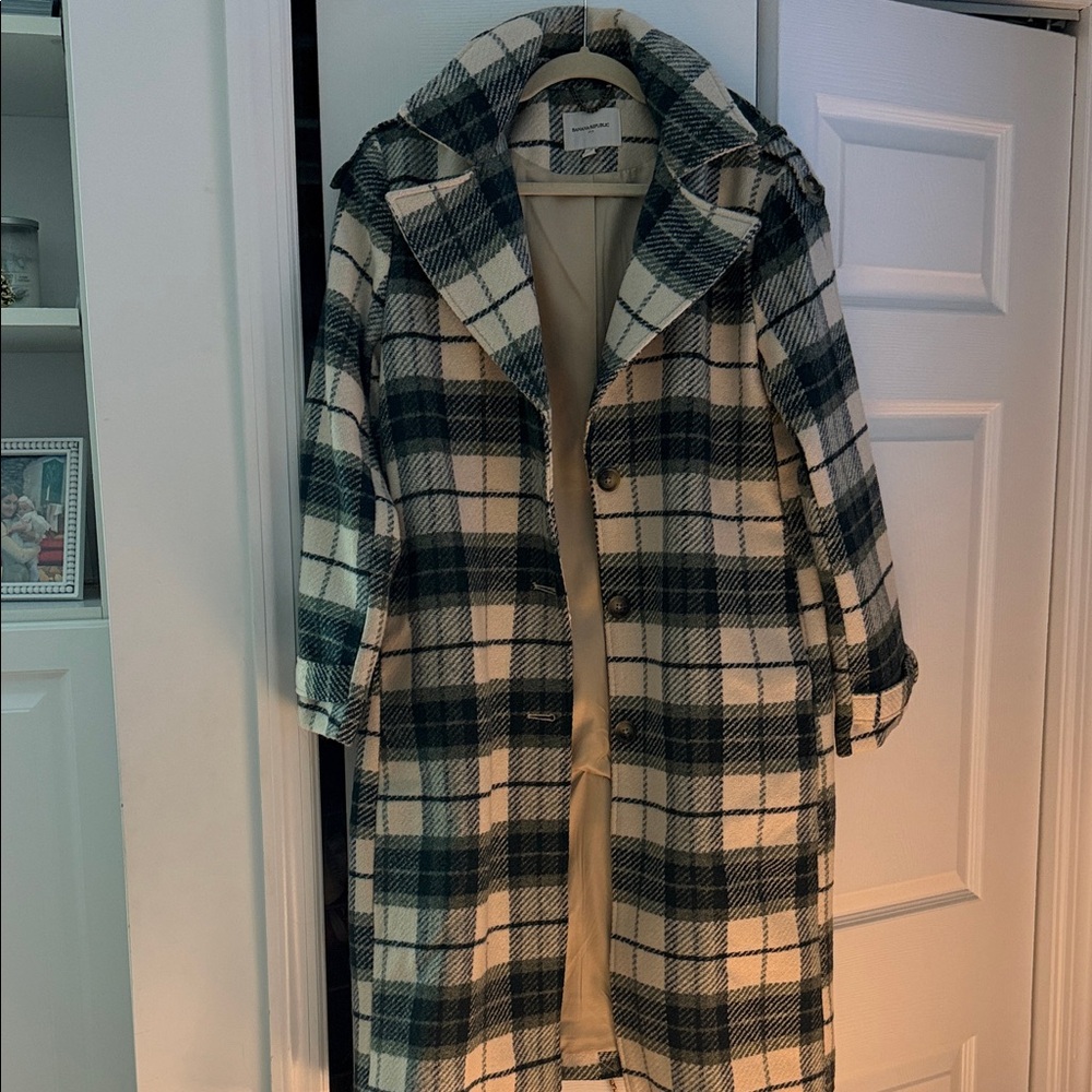 Banana Republic Plaid Women's Coat in Green and Cream